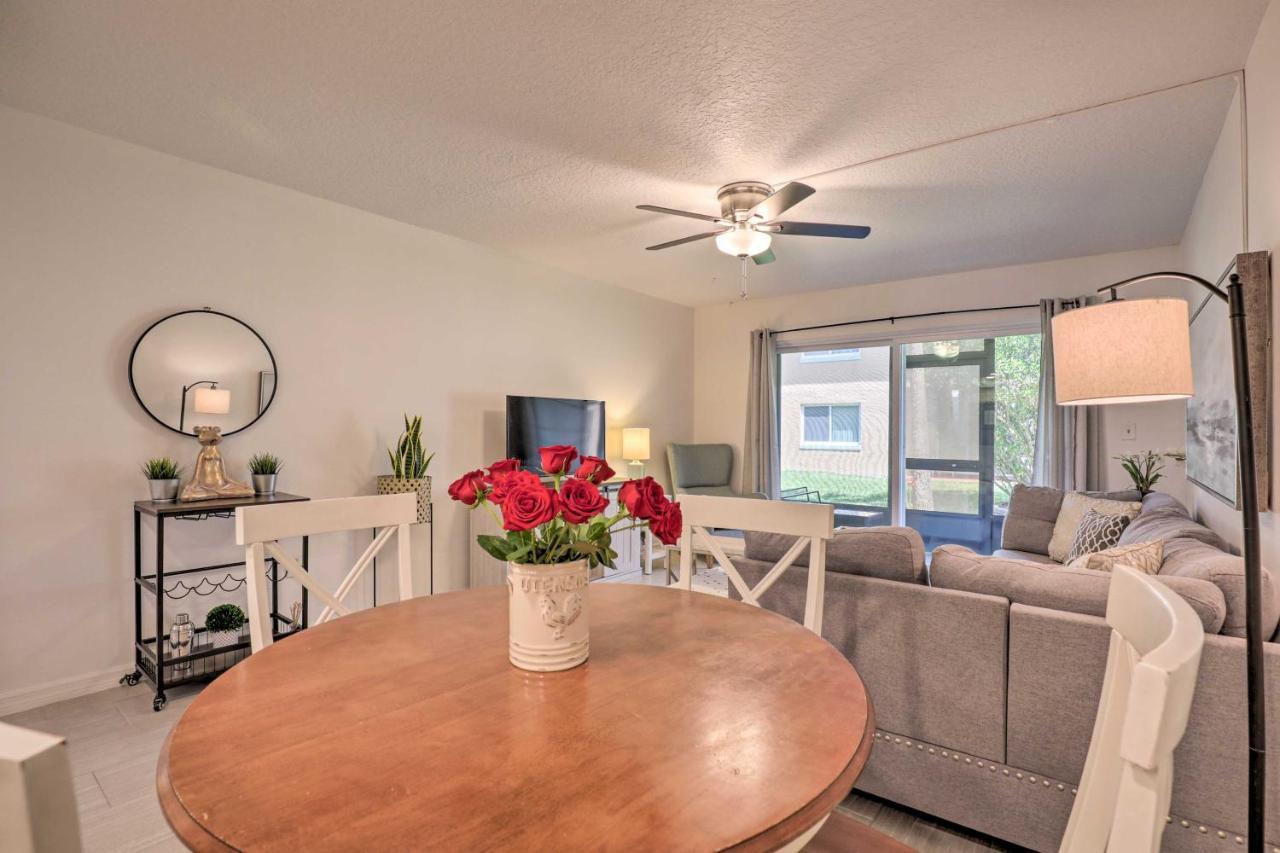 St Augustine Getaway With Porch 1 Block To Beach! St. Augustine Luaran gambar