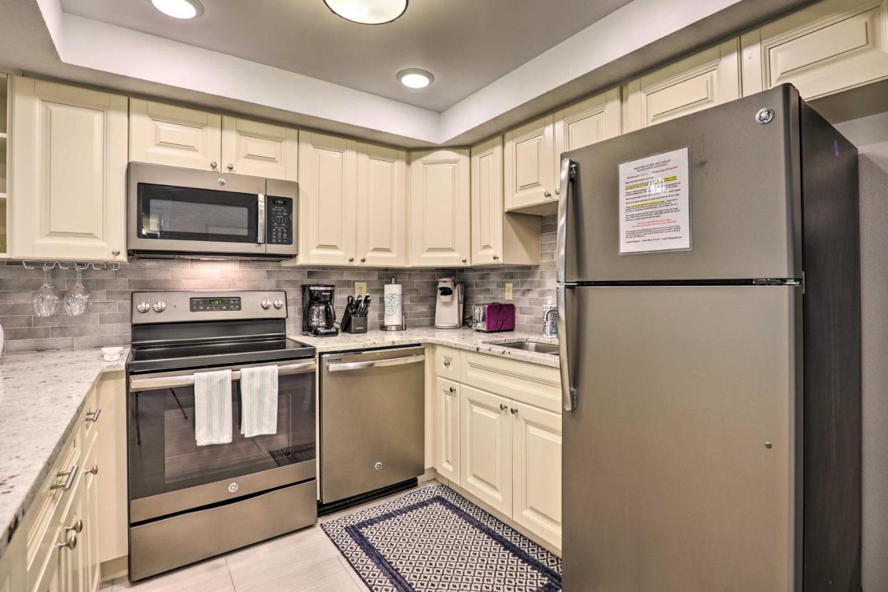 St Augustine Getaway With Porch 1 Block To Beach! St. Augustine Luaran gambar