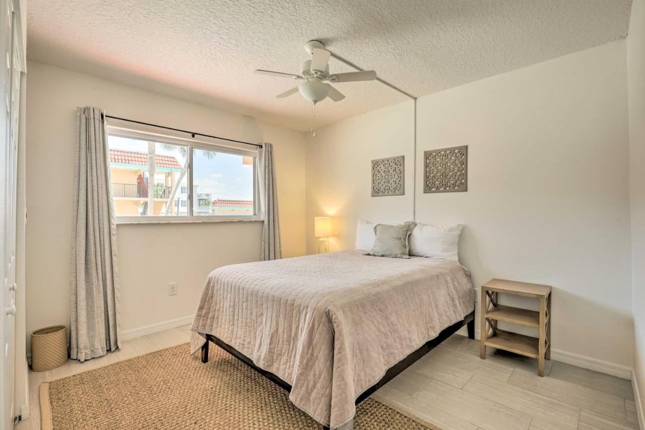 St Augustine Getaway With Porch 1 Block To Beach! St. Augustine Luaran gambar